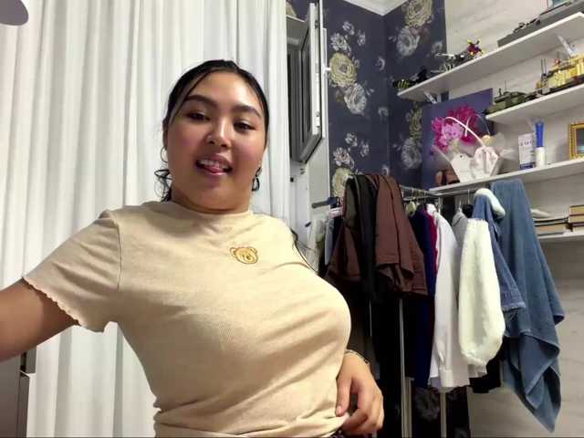 MiliBella live cam on BongaCams