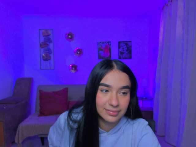 AlanaFox live cam on BongaCams
