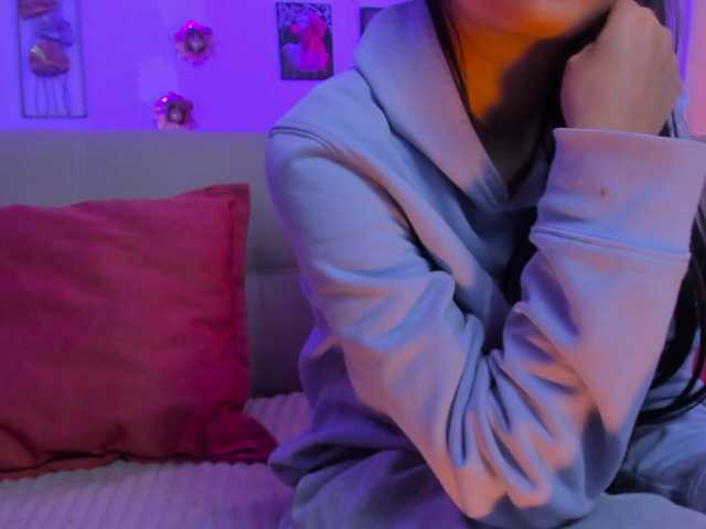 AlanaFox live cam on BongaCams
