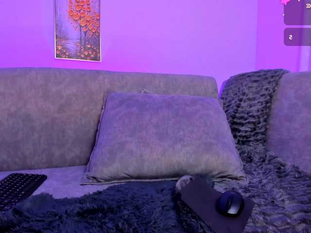 AlanaFox live cam on BongaCams