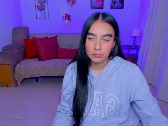 AlanaFox live cam on BongaCams