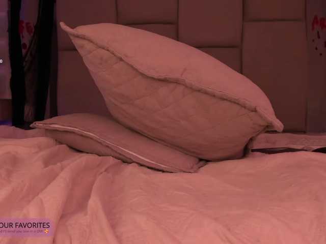 Caandy- live cam on BongaCams