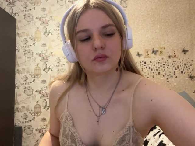ShellySpakes live cam on BongaCams