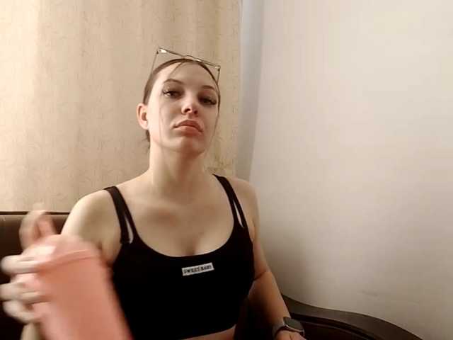 ChristenKarlsen live cam on BongaCams