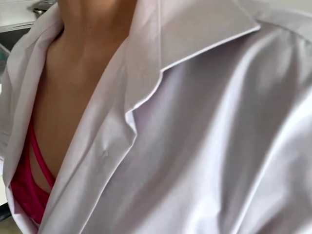 ChristenKarlsen live cam on BongaCams