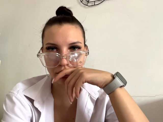 ChristenKarlsen live cam on BongaCams