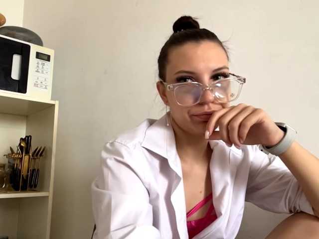 ChristenKarlsen live cam on BongaCams