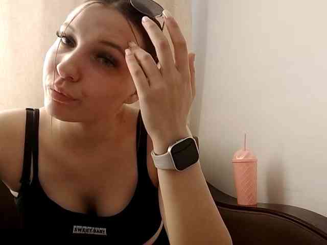 online free chat ChristenKarlsen