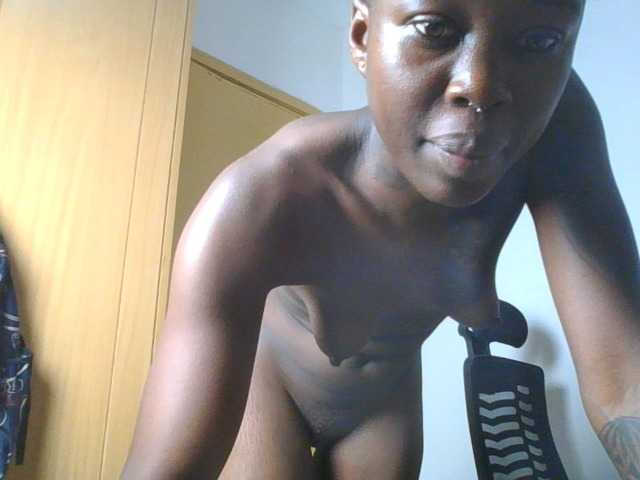 Midnightcoochie live cam on BongaCams