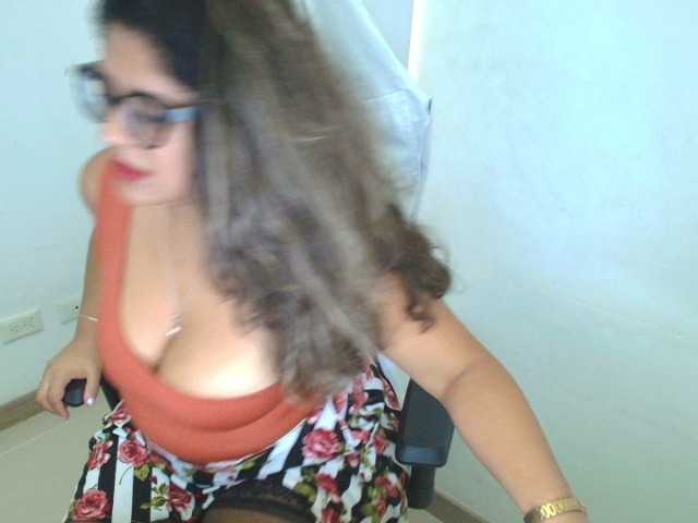 Sofiasfile live cam on BongaCams