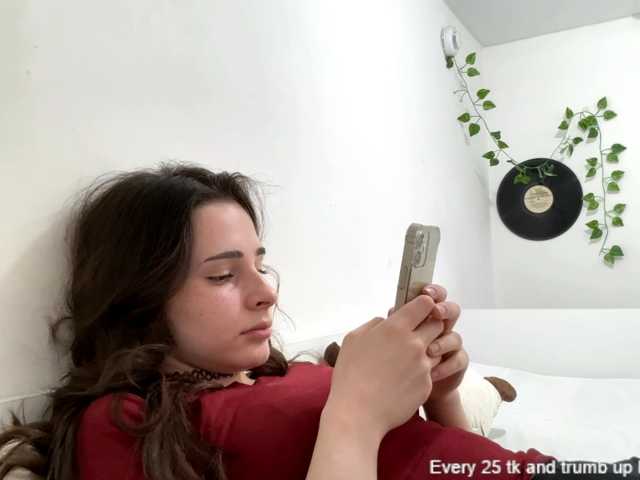 mollymil live cam on BongaCams