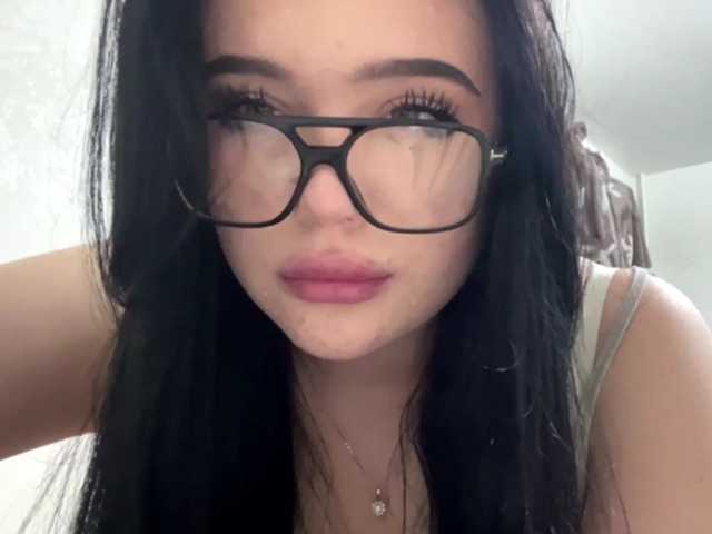 mollipolii live cam on BongaCams
