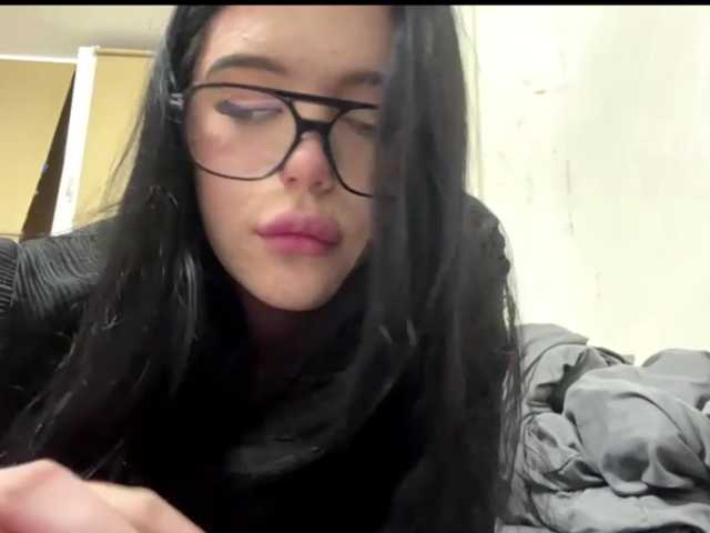 mollipolii live cam on BongaCams