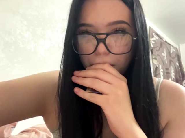 mollipolii live cam on BongaCams