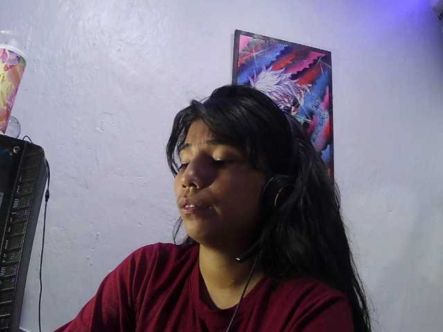 adrianisreihot live cam on BongaCams