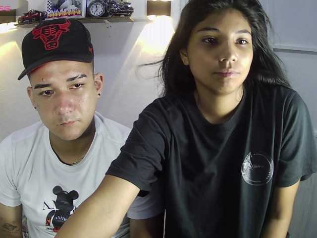 adrianisreihot live cam on BongaCams