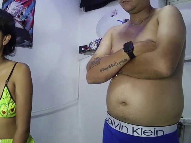 adrianisreihot live cam on BongaCams