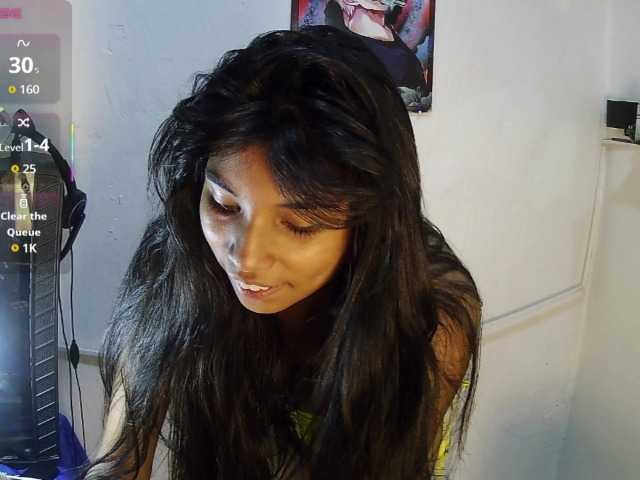 adrianisreihot live cam on BongaCams