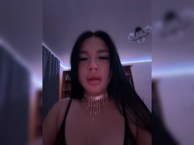 Rinavay live cam on BongaCams