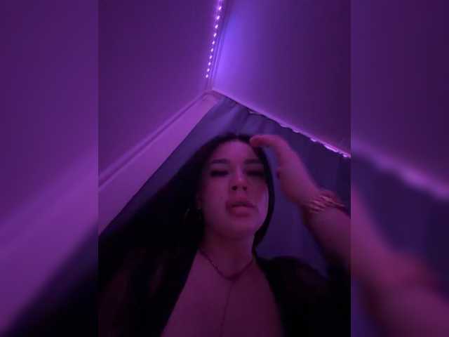 Rinavay live cam on BongaCams
