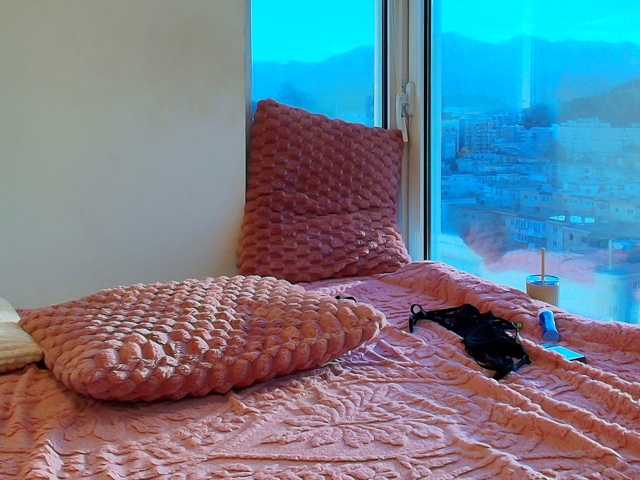 Anissia- live cam on BongaCams