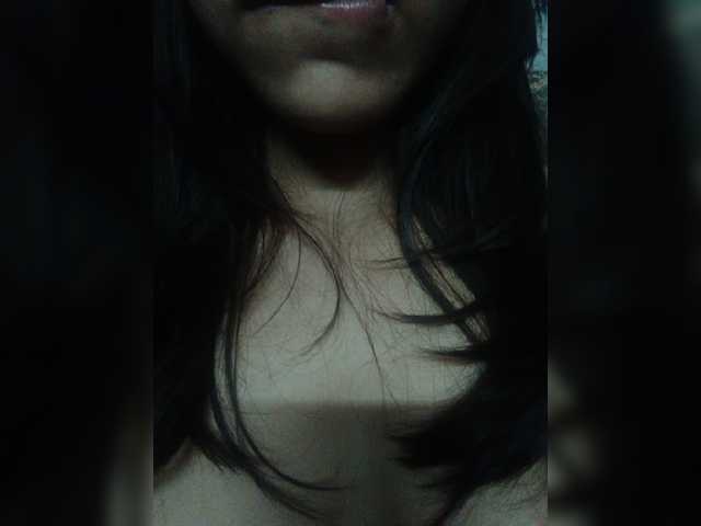 Simply-Ishu live cam on BongaCams