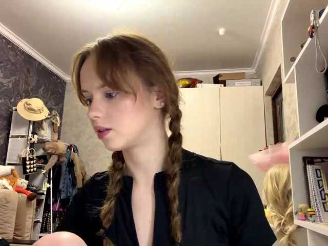 curlyhaired live cam on BongaCams