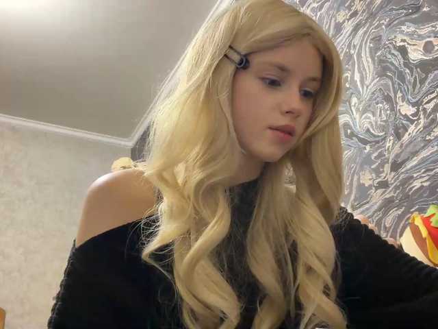 curlyhaired live cam on BongaCams