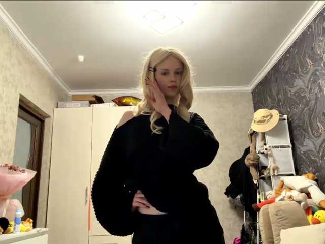curlyhaired live cam on BongaCams