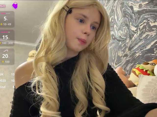 curlyhaired live cam on BongaCams