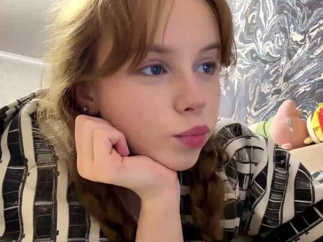 curlyhaired live cam on BongaCams