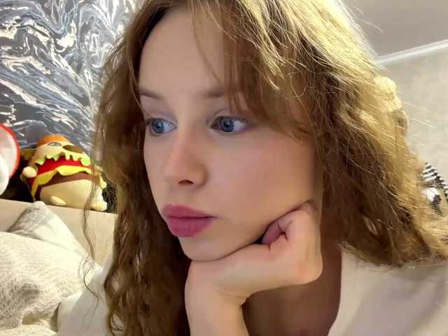curlyhaired live cam on BongaCams