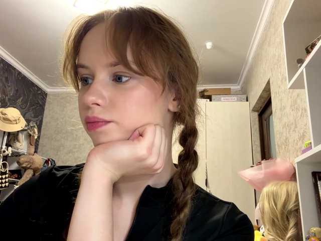 curlyhaired live cam on BongaCams