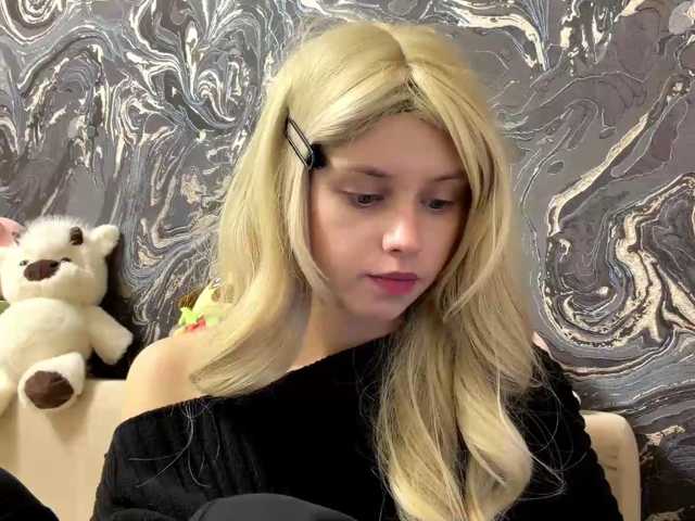 curlyhaired live cam on BongaCams