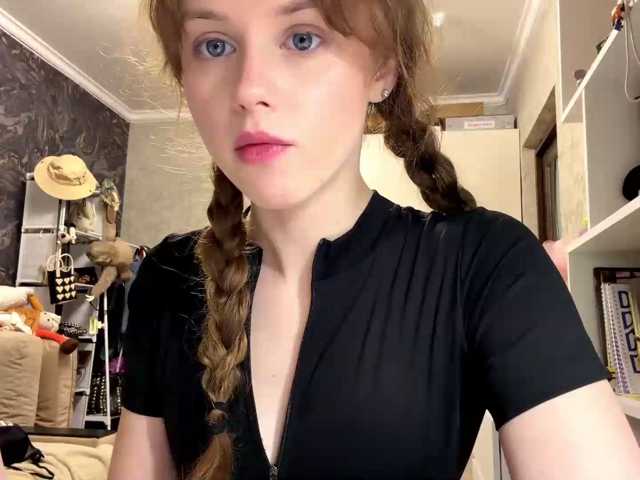 curlyhaired live cam on BongaCams