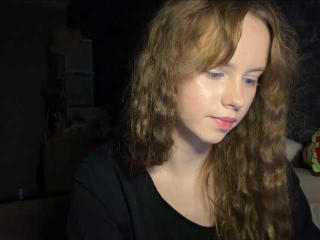 curlyhaired live cam on BongaCams
