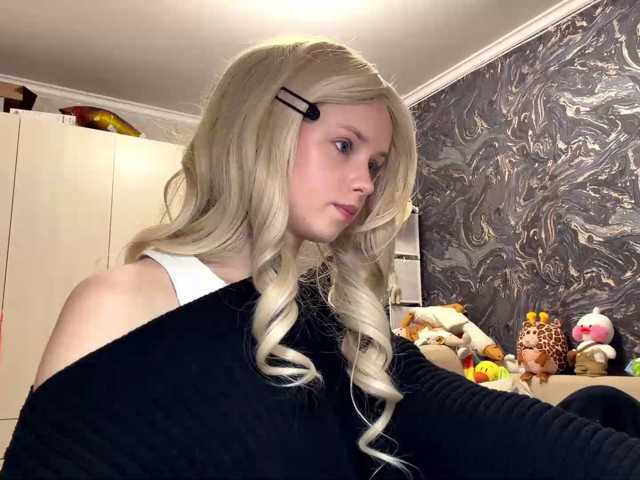 curlyhaired live cam on BongaCams