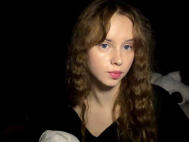 curlyhaired live cam on BongaCams