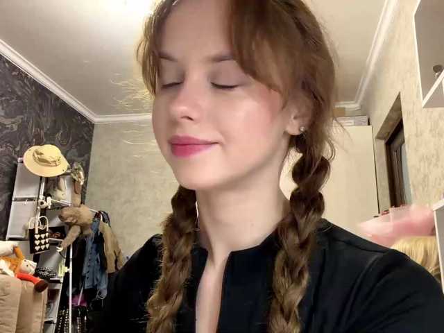 curlyhaired live cam on BongaCams