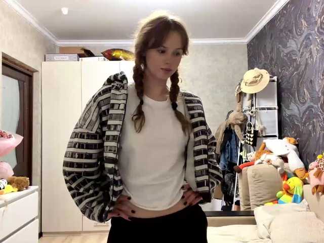 curlyhaired live cam on BongaCams