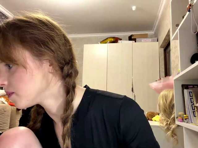 curlyhaired live cam on BongaCams