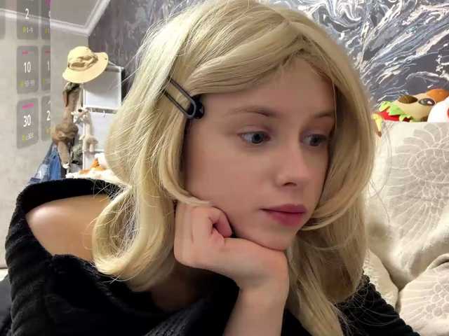curlyhaired live cam on BongaCams