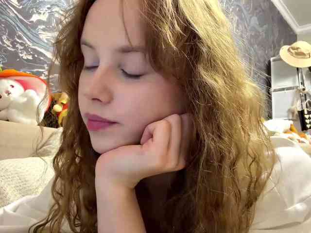 curlyhaired's live room