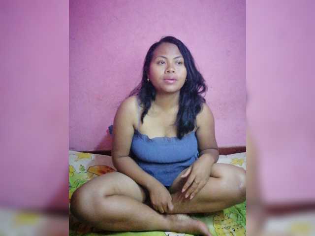 Shaniasexy live cam on BongaCams