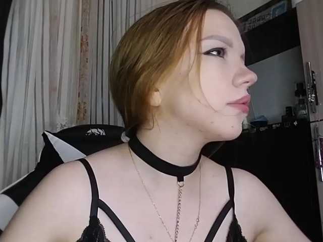 moomlife live cam on BongaCams