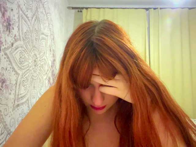 KiraLoveXQ live cam on BongaCams