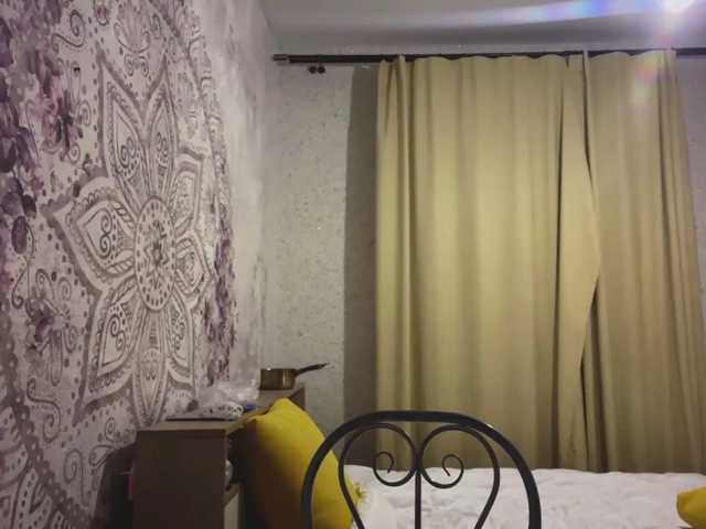KiraLoveXQ live cam on BongaCams