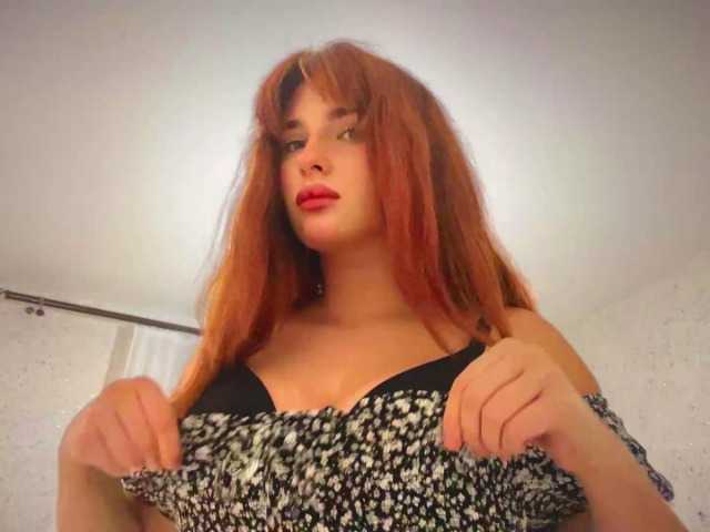 KiraLoveXQ live cam on BongaCams