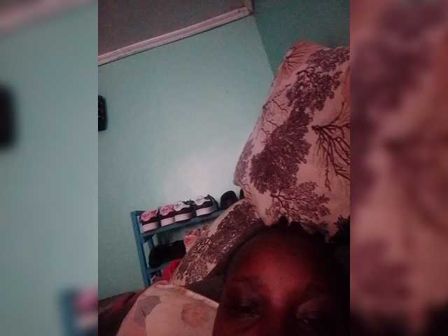 Ruthwanja live cam on BongaCams