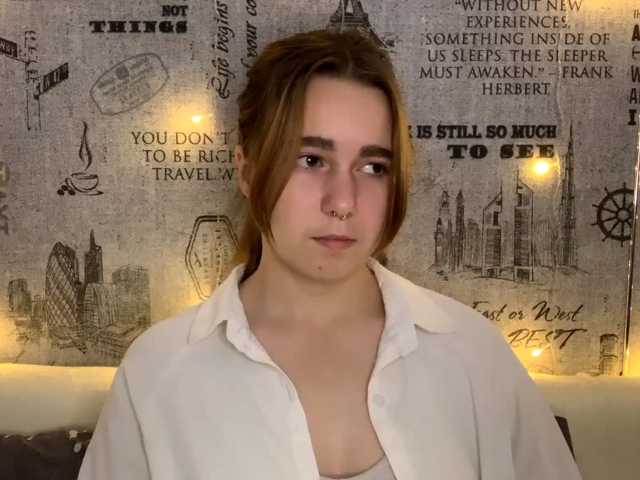 EmilyAnderl live cam on BongaCams